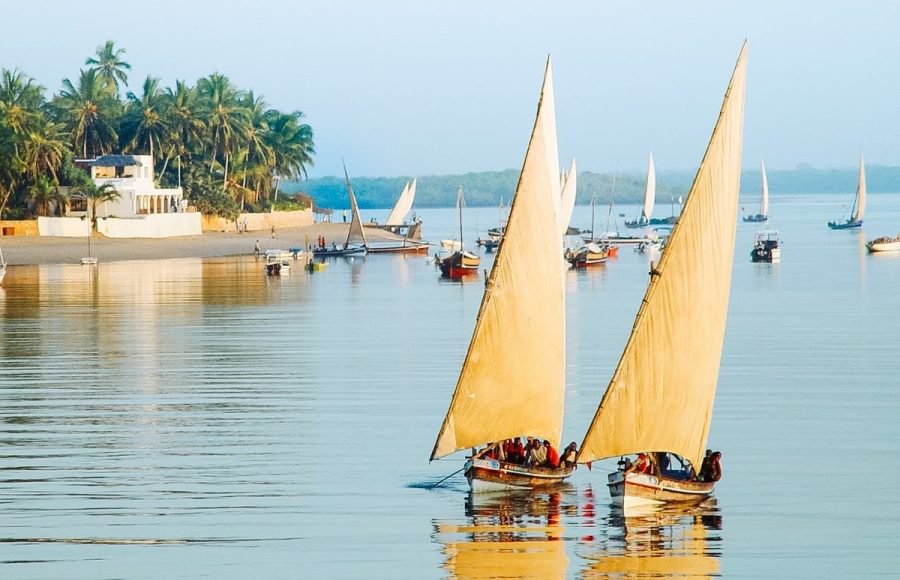 2 DAYS LAMU BY AIR